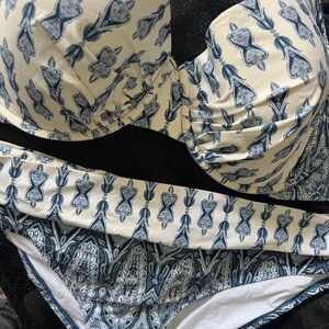Jantzen Navy and White Floral Swimwear